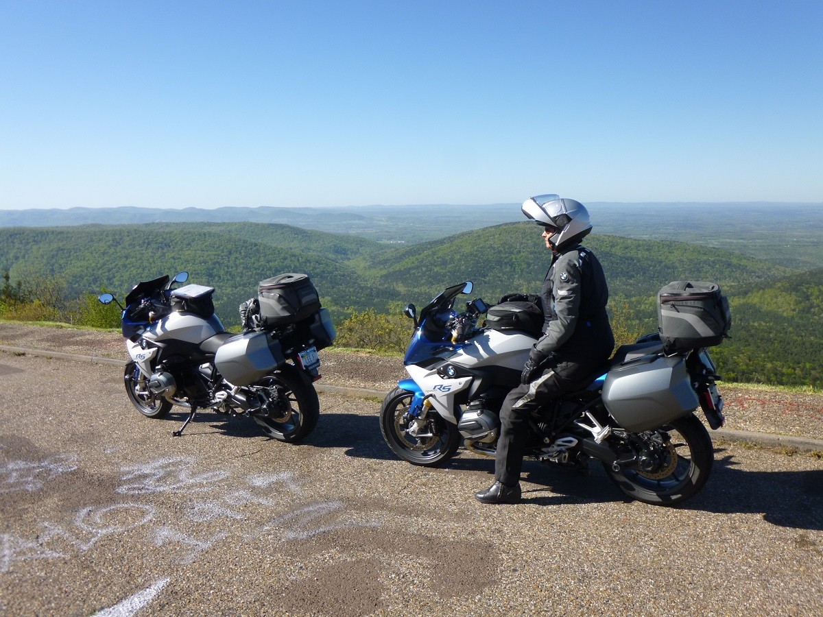 Click image for larger version  Name:	Skyline Drive.JPG Views:	1 Size:	349.1 KB ID:	4672