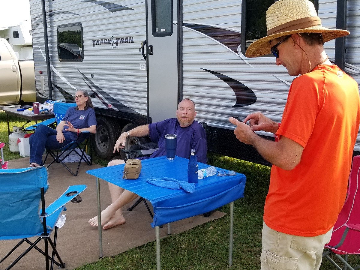 Click image for larger version

Name:	Julie Joe Bill.jpg
Views:	2
Size:	336.2 KB
ID:	6793