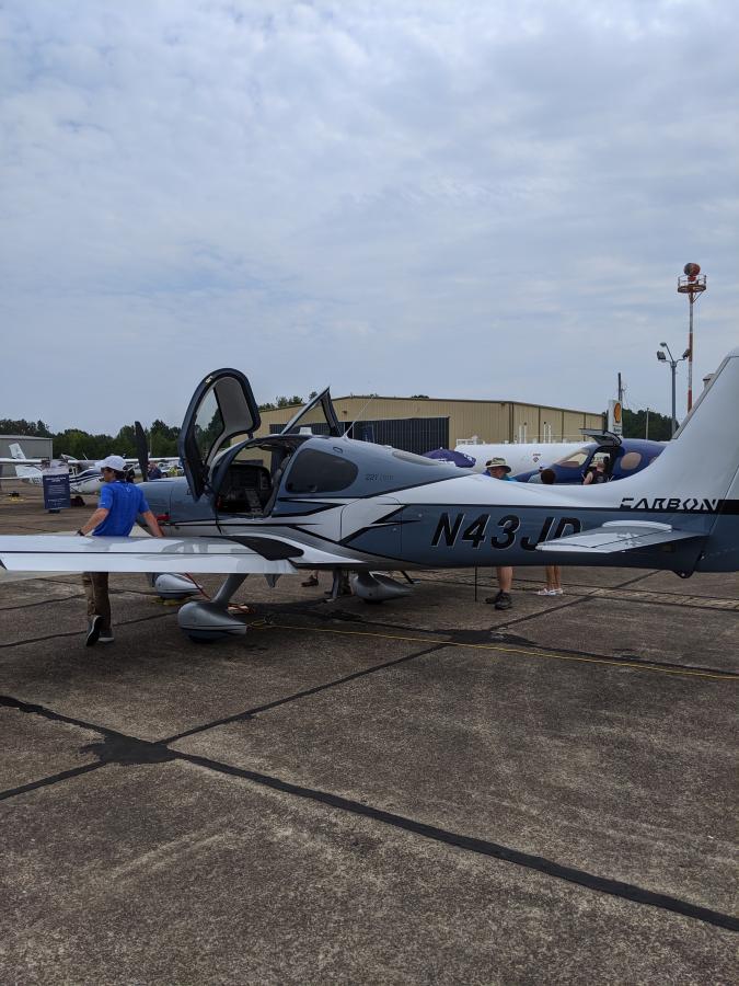 Click image for larger version

Name:	Cirrus SR 22.jpg
Views:	1
Size:	91.4 KB
ID:	11114