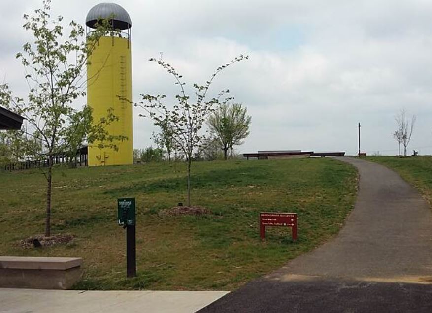 Click image for larger version  Name:	Silo Park.JPG Views:	1 Size:	111.9 KB ID:	25420