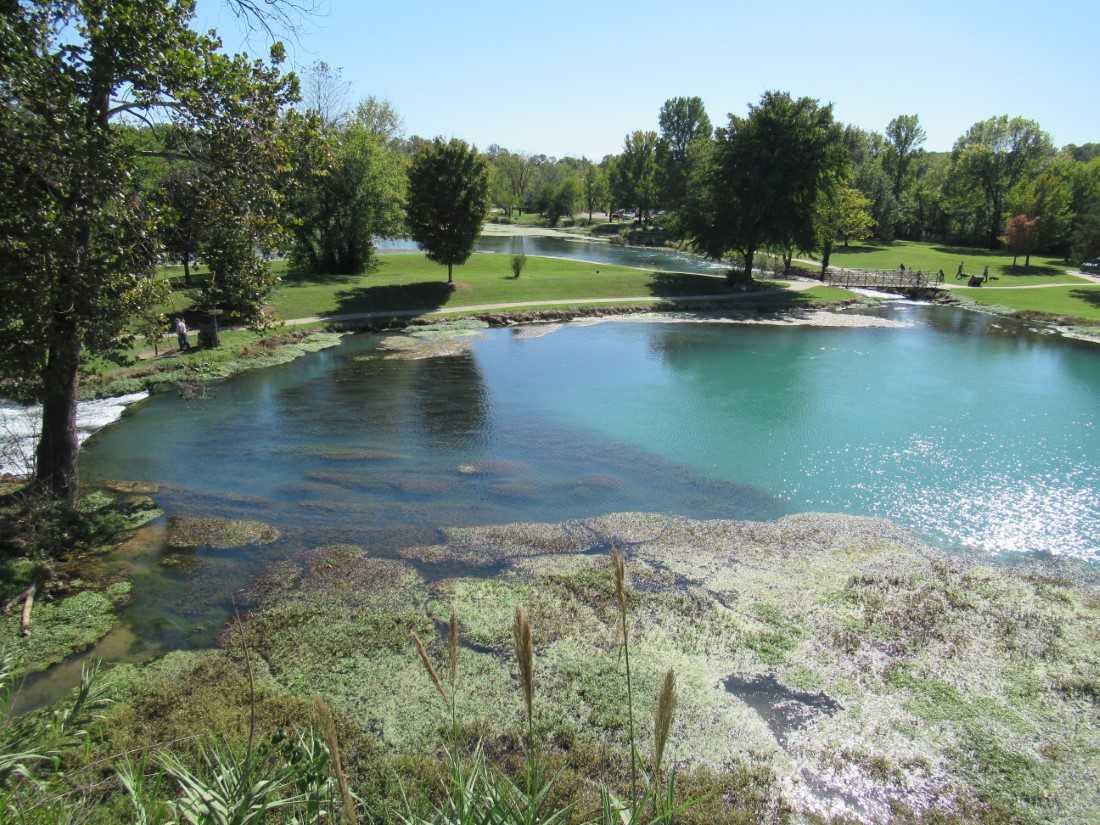 Click image for larger version

Name:	Mammoth Springs (2).JPG
Views:	1
Size:	335.2 KB
ID:	35092