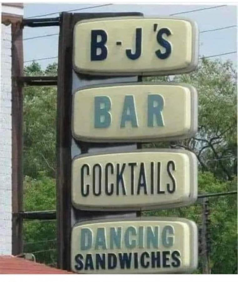 Click image for larger version

Name:	395286344_10161090852073631_4945733008973143145_n.jpg
Views:	1
Size:	76.2 KB
ID:	52118