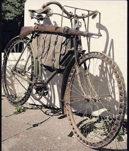 Click image for larger version  Name:	1900 Army Bike.jpg Views:	1 Size:	108.3 KB ID:	56157