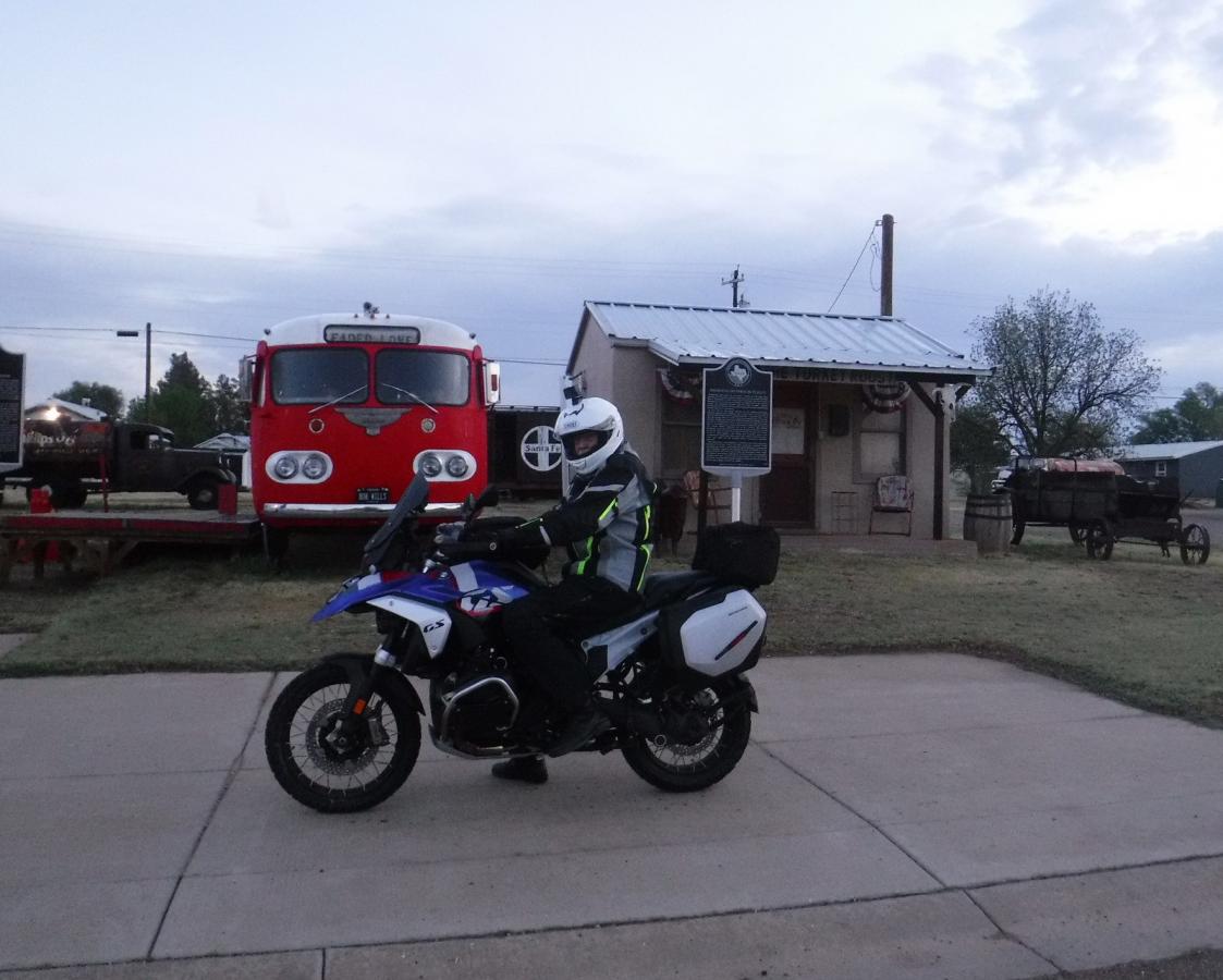 Click image for larger version

Name:	24-DSCF8011.JPG
Views:	1
Size:	99.8 KB
ID:	69199