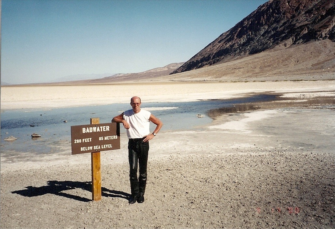 Click image for larger version

Name:	California Trip Death Valley 2000 - Copy.jpg
Views:	1
Size:	321.3 KB
ID:	69361