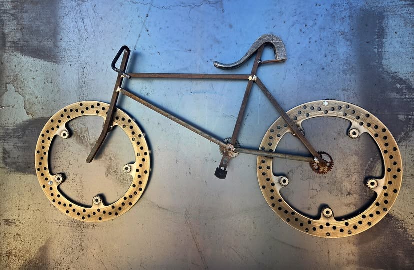 Click image for larger version

Name:	front disc bicycle.jpg
Views:	1
Size:	123.0 KB
ID:	69895