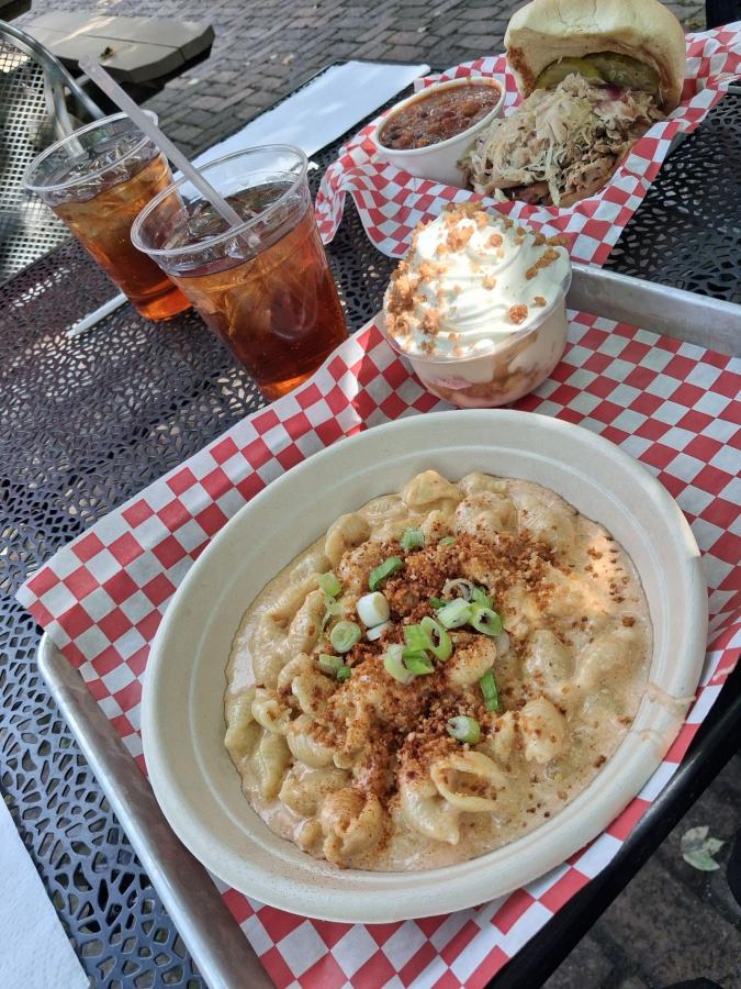 Click image for larger version

Name:	Mac and Cheese.jpg
Views:	1
Size:	133.2 KB
ID:	70160